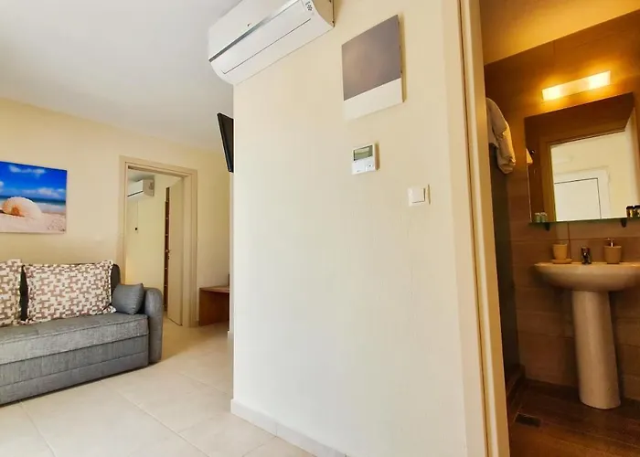 Aparthotel Astra Luxury Sarti