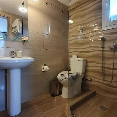 Ξενοδοχείο με διαμερίσματα Astra Luxury 3*