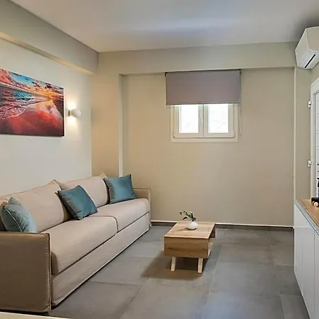 Astra Luxury Apartahotel Sarti