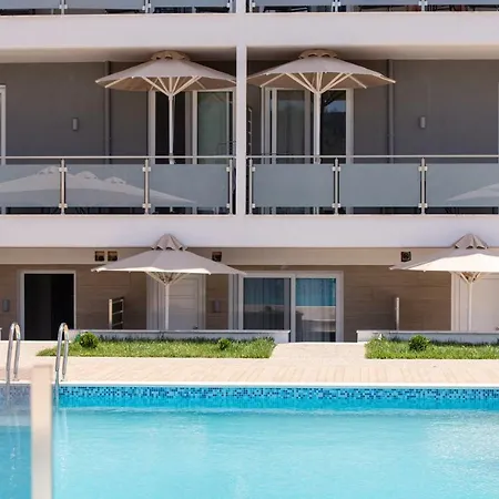 Astra Luxury Ξενοδοχείο με διαμερίσματα 3*