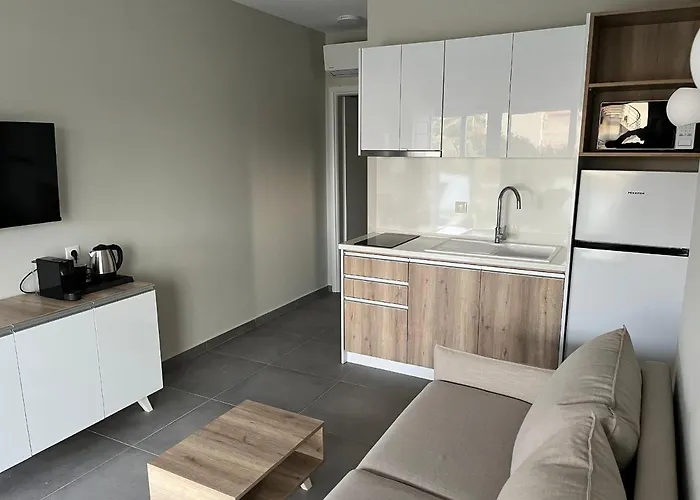 Astra Luxury Aparthotel 3*