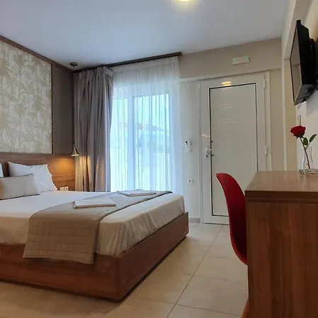 Astra Luxury サルティ