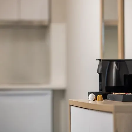 アパートホテル Astra Luxury