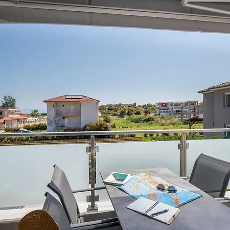 Astra Luxury Aparthotel