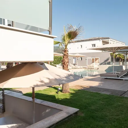 Aparthotel Astra Luxury Sarti