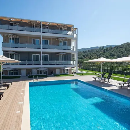 Aparthotel Astra Luxury Sarti