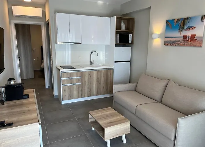 Astra Luxury Appart hôtel 3*